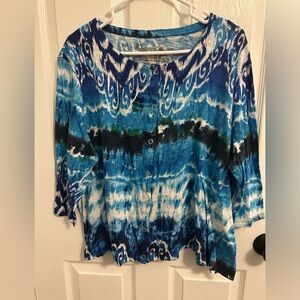 Women’s Button Up Blouse